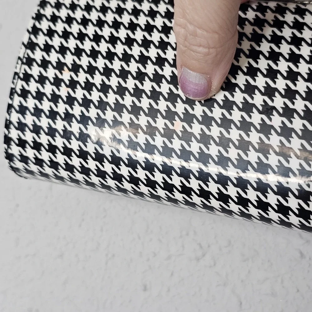 Vintage Style Houndstooth Kiss Lock Handbag Black White Cylinder Top Handle‎ Bag
